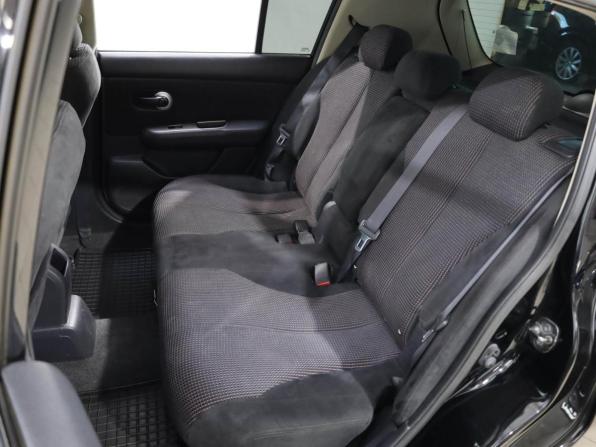 Nissan Tiida I Рестайлинг с пробегом 2011 года, цена 929 000 рублей, 170584 км, хэтчбек, Автокод Объявления