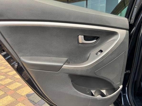 Hyundai i30 II с пробегом 2014 года, цена 968 000 рублей, 120300 км, хэтчбек, Автокод Объявления