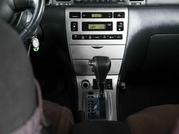 Toyota Corolla IX (E120 E130) Рестайлинг с пробегом 2004 года, цена 600 000 рублей, 260975 км, хэтчбек, Автокод Объявления