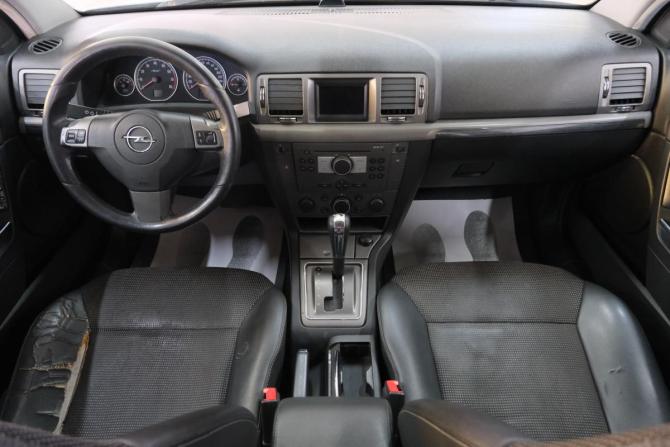 Opel Vectra C Рестайлинг с пробегом 2006 года, цена 649 000 рублей, 190000 км, лифтбек, Автокод Объявления