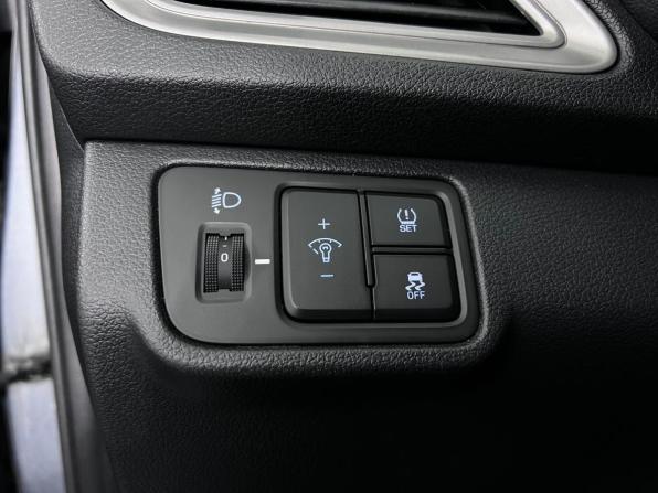 Hyundai Solaris II с пробегом 2019 года, цена 1 420 000 рублей, 103800 км, седан, Автокод Объявления