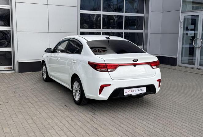 Kia Rio IV с пробегом 2018 года, цена 845 000 рублей, 211567 км, седан, Автокод Объявления