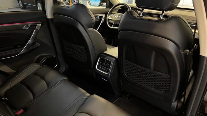 Geely Atlas Pro с пробегом 2023 года, цена 1 768 000 рублей, 101500 км, внедорожник, Автокод Объявления