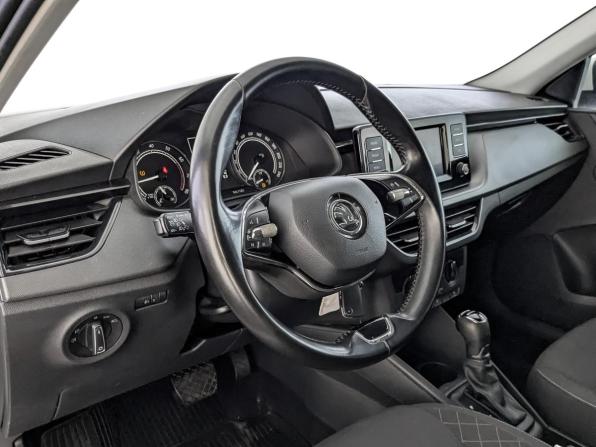 Skoda Rapid II с пробегом 2021 года, цена 1 285 000 рублей, 154473 км, лифтбек, Автокод Объявления