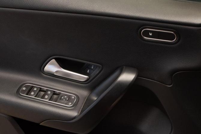 Mercedes-Benz A-Класс IV (W177) с пробегом 2019 года, цена 2 049 000 рублей, 98700 км, хэтчбек, Автокод Объявления