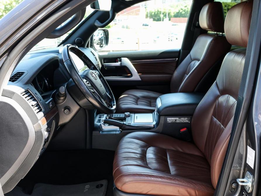 Toyota Land Cruiser 200 Series Рестайлинг 2 Москва  - изображение 16