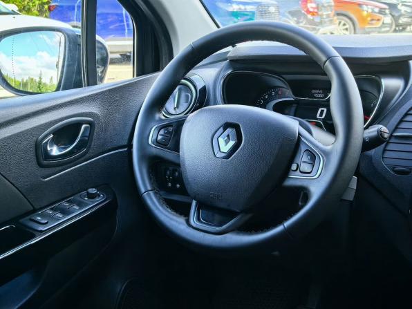 Renault Kaptur I с пробегом 2018 года, цена 1 329 000 рублей, 155000 км, внедорожник, Автокод Объявления