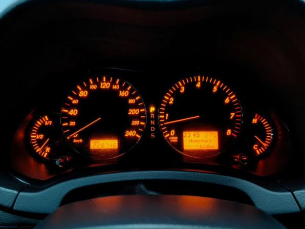 Toyota Avensis II Рестайлинг с пробегом 2008 года, цена 990 000 рублей, 228000 км, седан, Автокод Объявления