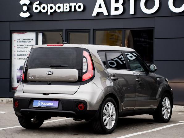 Kia Soul II Рестайлинг с пробегом 2018 года, цена 1 800 000 рублей, 53831 км, хэтчбек, Автокод Объявления