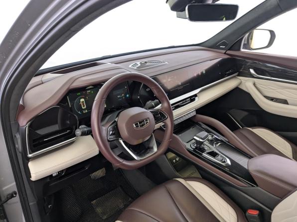 Geely Monjaro I с пробегом 2023 года, цена 3 145 000 рублей, 44571 км, внедорожник, Автокод Объявления