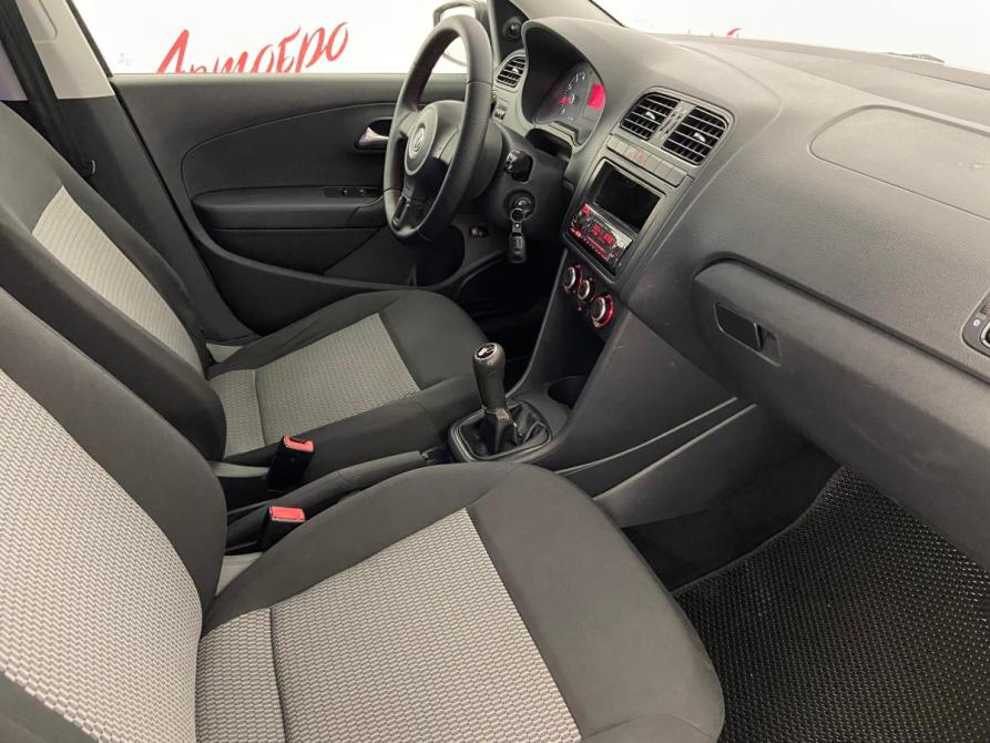 Volkswagen Polo V Псков  - изображение 12