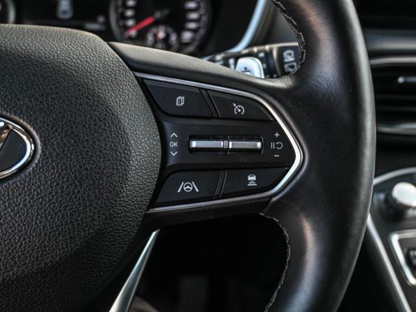 Hyundai Santa Fe IV Рестайлинг с пробегом 2021 года, цена 4 189 000 рублей, 18880 км, внедорожник, Автокод Объявления