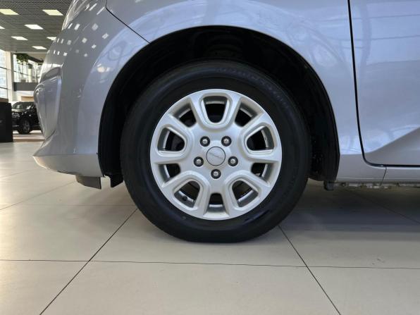 Honda Freed II с пробегом 2017 года, цена 1 460 000 рублей, 117216 км, компактвэн, Автокод Объявления