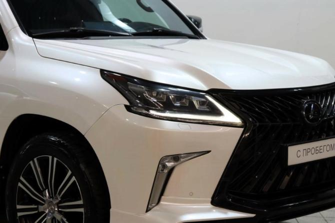 Lexus LX III Рестайлинг 2 с пробегом 2019 года, цена 8 990 000 рублей, 224142 км, внедорожник, Автокод Объявления