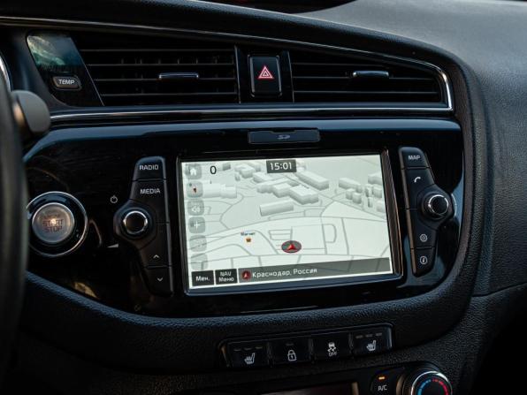 Kia Ceed II Рестайлинг с пробегом 2018 года, цена 1 575 000 рублей, 95336 км, универсал, Автокод Объявления