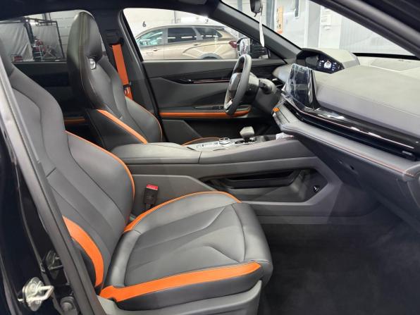 Changan UNI-V I с пробегом 2024 года, цена 2 397 000 рублей, 34358 км, лифтбек, Автокод Объявления