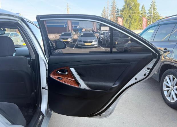 Toyota Camry VI (XV40) Рестайлинг с пробегом 2011 года, цена 1 230 000 рублей, 197393 км, седан, Автокод Объявления