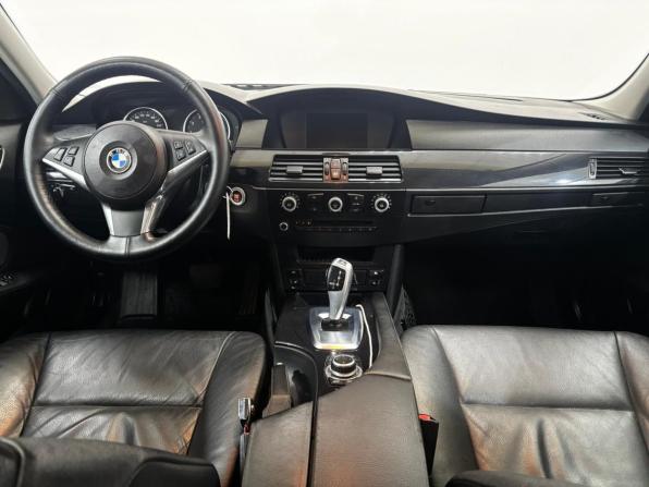 BMW 5 серии V (E60/E61) Рестайлинг с пробегом 2009 года, цена 1 460 000 рублей, 236641 км, седан, Автокод Объявления
