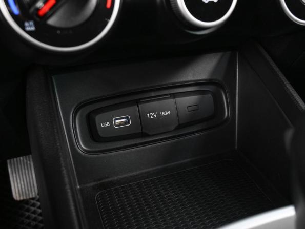 Hyundai Venue I с пробегом 2021 года, цена 1 879 000 рублей, 65437 км, внедорожник, Автокод Объявления