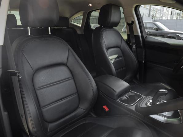 Jaguar E-Pace I с пробегом 2018 года, цена 2 599 000 рублей, 95000 км, внедорожник, Автокод Объявления