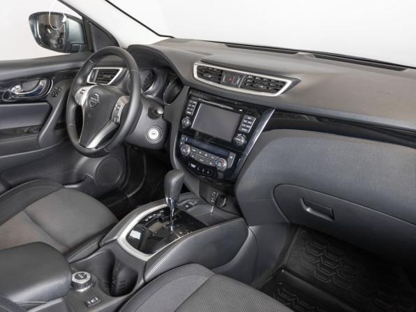 Nissan Qashqai II с пробегом 2017 года, цена 1 508 400 рублей, 225630 км, внедорожник, Автокод Объявления