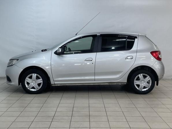 Renault Sandero II с пробегом 2016 года, цена 835 000 рублей, 102906 км, хэтчбек, Автокод Объявления