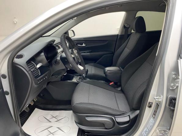 Kia Rio IV с пробегом 2018 года, цена 1 130 000 рублей, 185545 км, седан, Автокод Объявления