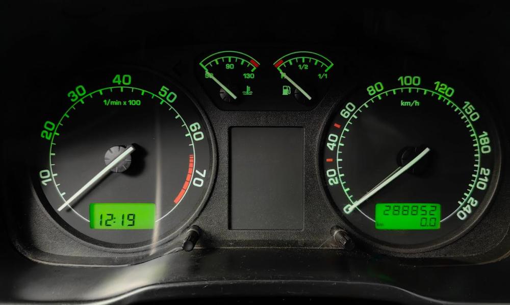 Skoda Octavia I (A4) Рестайлинг Москва  - изображение 16
