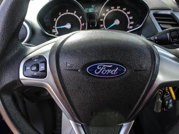 Ford Fiesta Mk6 Рестайлинг с пробегом 2016 года, цена 795 000 рублей, 71554 км, хэтчбек, Автокод Объявления
