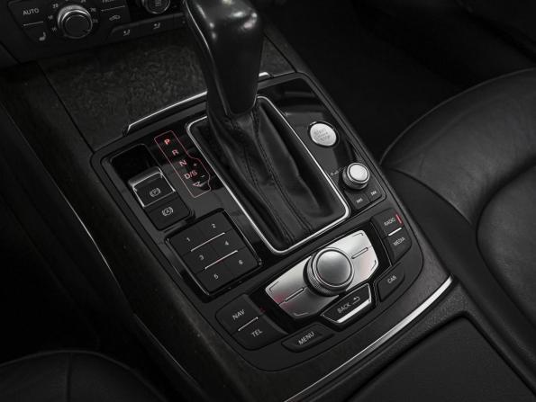 Audi A6 IV (C7) Рестайлинг с пробегом 2017 года, цена 2 228 750 рублей, 118489 км, седан, Автокод Объявления