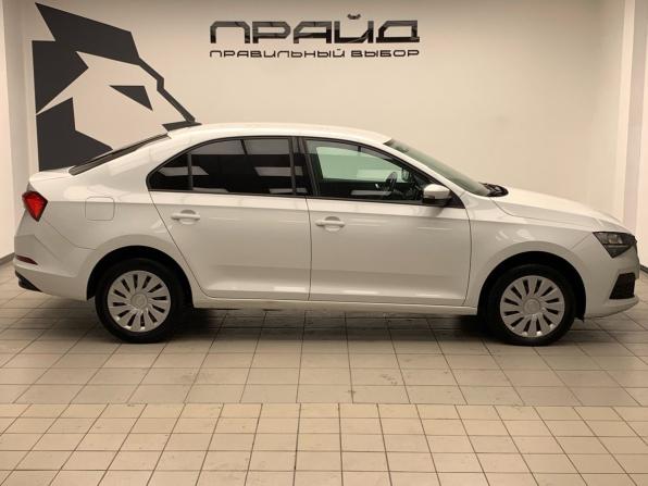 Skoda Rapid II с пробегом 2021 года, цена 1 599 000 рублей, 97073 км, лифтбек, Автокод Объявления