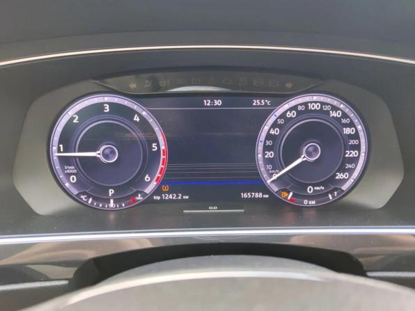 Volkswagen Tiguan II с пробегом 2016 года, цена 2 226 000 рублей, 165788 км, внедорожник, Автокод Объявления