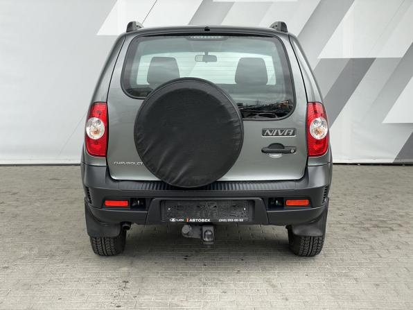 Chevrolet Niva I Рестайлинг с пробегом 2018 года, цена 678 000 рублей, 94357 км, внедорожник, Автокод Объявления