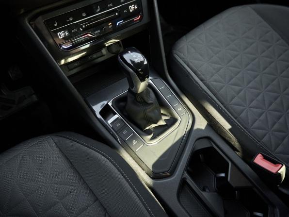 Volkswagen Tiguan II Рестайлинг с пробегом 2021 года, цена 2 638 000 рублей, 112845 км, внедорожник, Автокод Объявления