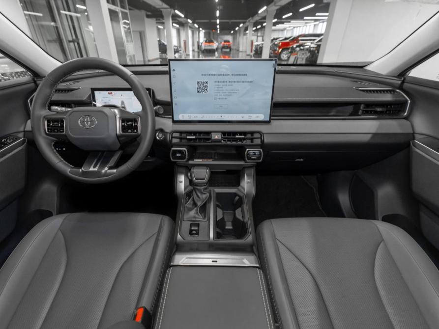 Toyota RAV4 VI (XA60) Москва  - изображение 13