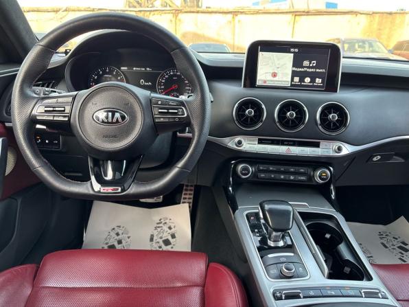 Kia Stinger I с пробегом 2018 года, цена 2 390 000 рублей, 178579 км, лифтбек, Автокод Объявления