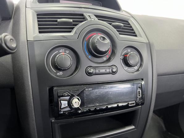 Renault Megane II Рестайлинг с пробегом 2008 года, цена 420 000 рублей, 210998 км, седан, Автокод Объявления
