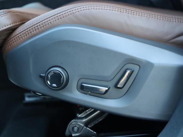 Volvo XC60 II с пробегом 2021 года, цена 4 600 000 рублей, 45153 км, внедорожник, Автокод Объявления