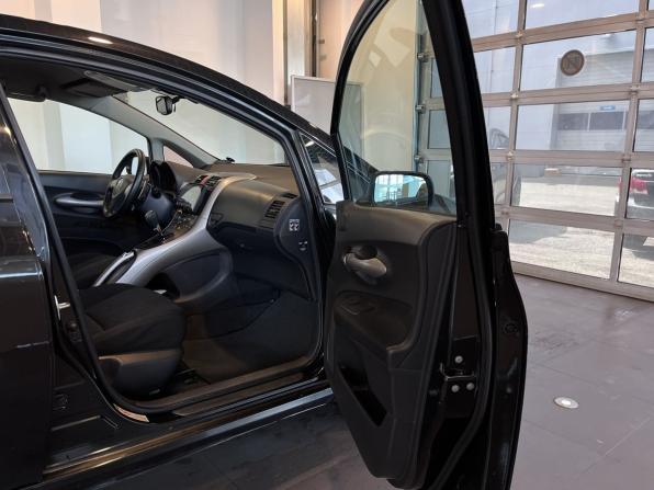 Toyota Auris I с пробегом 2008 года, цена 711 000 рублей, 201662 км, хэтчбек, Автокод Объявления