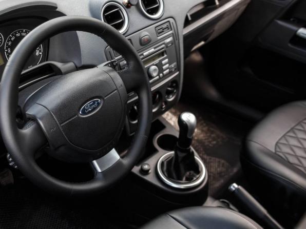 Ford Fusion I Рестайлинг с пробегом 2006 года, цена 525 000 рублей, 191550 км, хэтчбек, Автокод Объявления