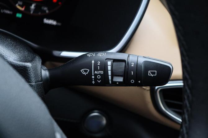 Hyundai Santa Fe IV Рестайлинг с пробегом 2021 года, цена 4 070 000 рублей, 56855 км, внедорожник, Автокод Объявления