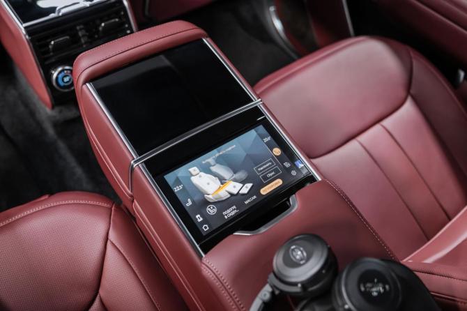 Новый Land Rover Range Rover V 2026 года, цена 27 500 000 рублей, внедорожник, Автокод Объявления
