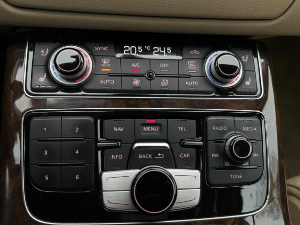 Audi A8 III (D4) Рестайлинг с пробегом 2016 года, цена 2 755 000 рублей, 260900 км, седан, Автокод Объявления