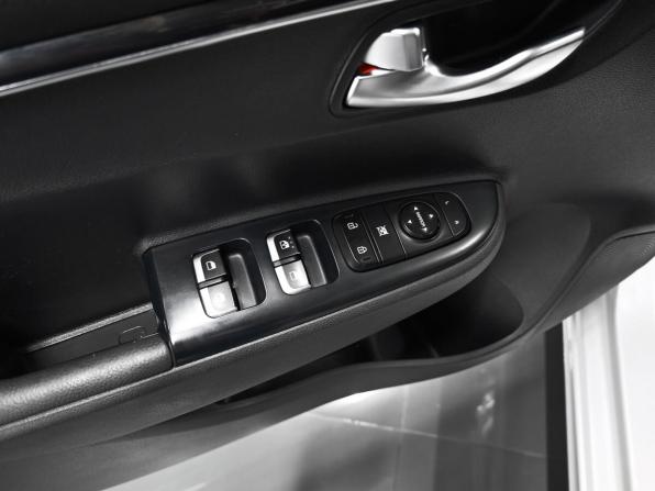 Kia Rio IV с пробегом 2017 года, цена 1 200 000 рублей, 143552 км, седан, Автокод Объявления