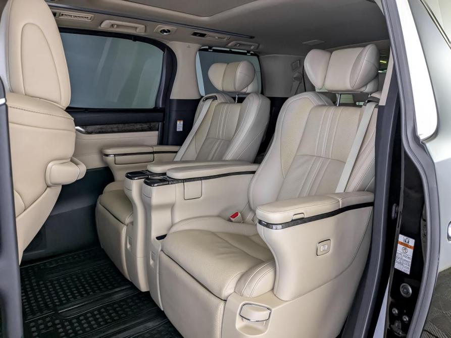 Toyota Alphard III Рестайлинг Москва  - изображение 12
