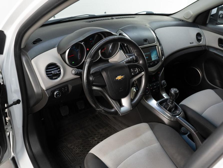 Chevrolet Cruze I Рестайлинг Тюмень  - изображение 10