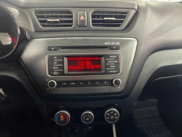 Kia Rio III Рестайлинг с пробегом 2015 года, цена 799 000 рублей, 192289 км, седан, Автокод Объявления