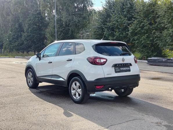 Renault Kaptur I с пробегом 2018 года, цена 1 334 000 рублей, 123453 км, внедорожник, Автокод Объявления