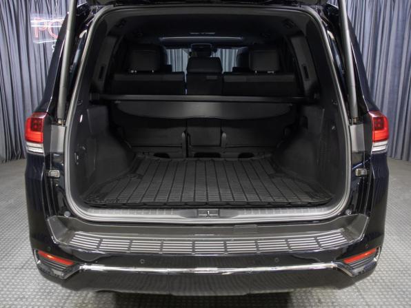 Toyota Land Cruiser 300 Series с пробегом 2022 года, цена 9 200 000 рублей, 124378 км, внедорожник, Автокод Объявления