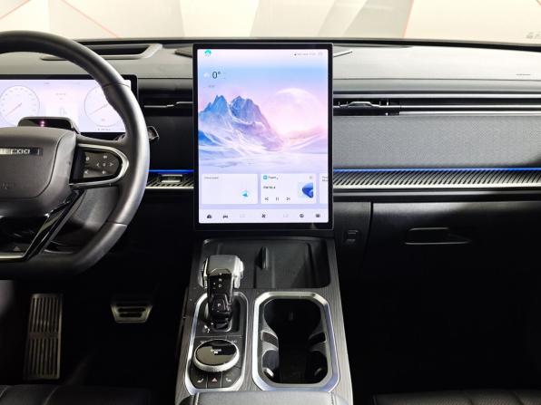 Jaecoo J7 I с пробегом 2024 года, цена 2 500 000 рублей, 14111 км, внедорожник, Автокод Объявления